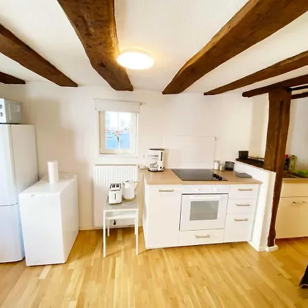 Charmante Mit Tv-wifi Apartment